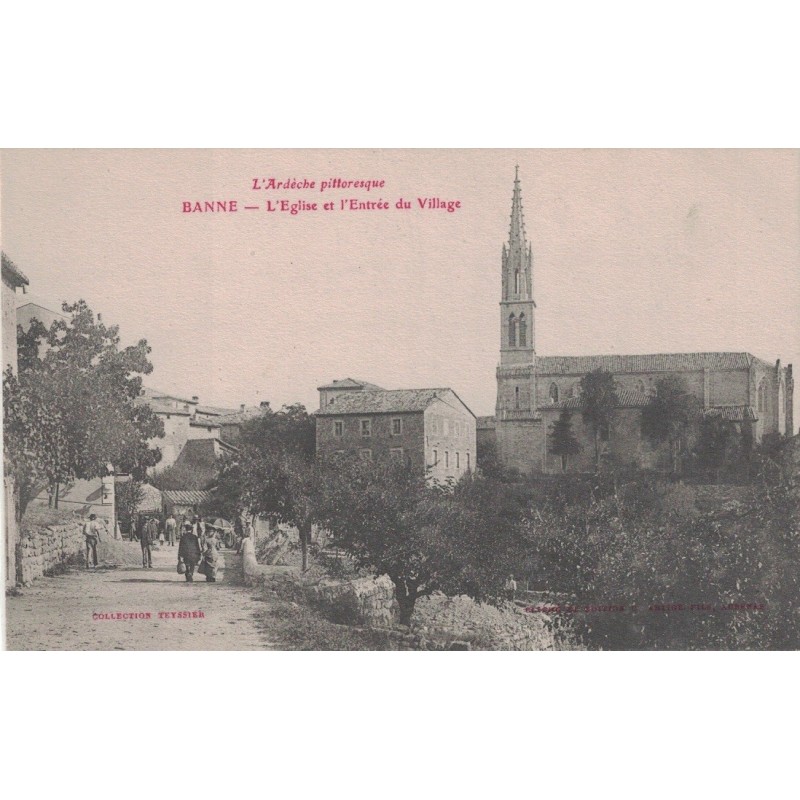 BANNE - L'EGLISE ET L'ENTREE DU VILLAGE -CARTE POSTALE NEUVE.