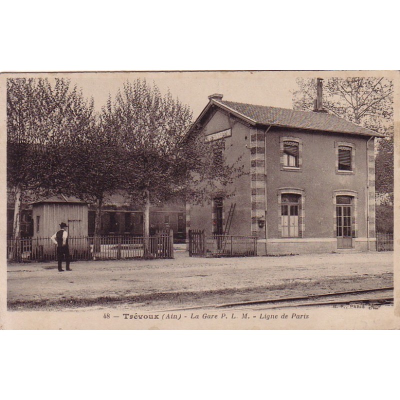 AIN - TREVOUX - LA GARE PLM - LIGNE DE PARIS - CARTE DATEE DE 1918.