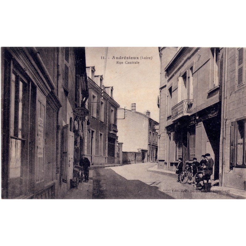 ANDREZIEUX - RUE CENTRALE