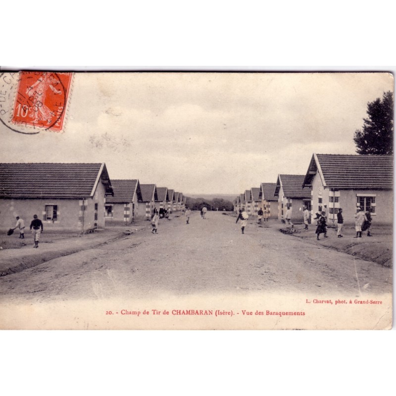 CHAMBARAN - CHAMP DE TIR DE CHAMBARAN - VUE DES BARAQUEMENTS.