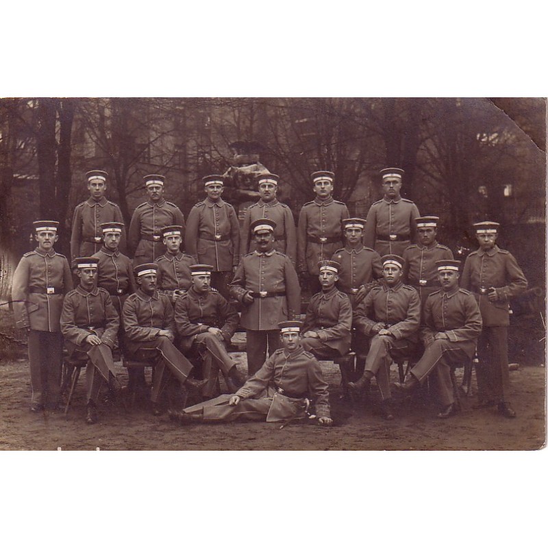 GROUPE DE MILITAIRE - MARINS ALLEMANDS - CARTE PHOTO - AVEC TEXTE.