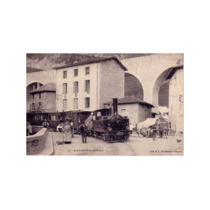 ST NAZAIRE EN ROYAN - LOCOMOTIVE - RARE