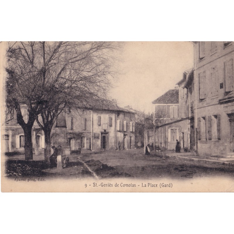 ST GENIES-DE-COMOLAS - LA PLACE.