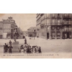 REIMS - LA STATUE DE JEANNE...