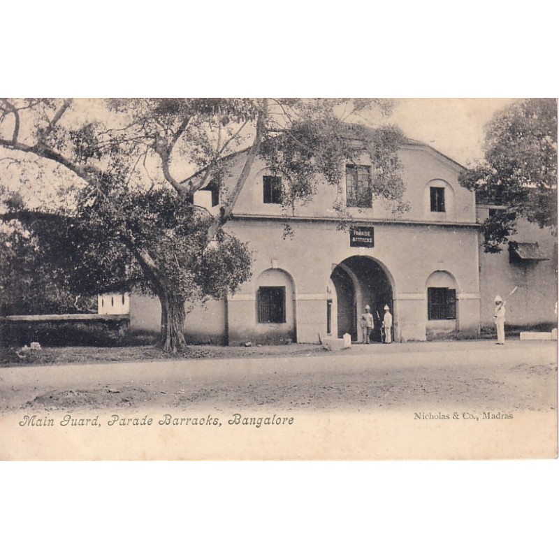 INDE - BANGALORE - MAIN GUARD - PARADE BARRACKS.