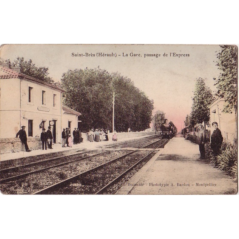 HERAULT - SAINT-BRES - LA GARE - PASSAGE DE L'EXPRESS.