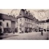 PONT DE BEAUVOISIN - PLACE DE LA REPUBLIQUE EN 1927.