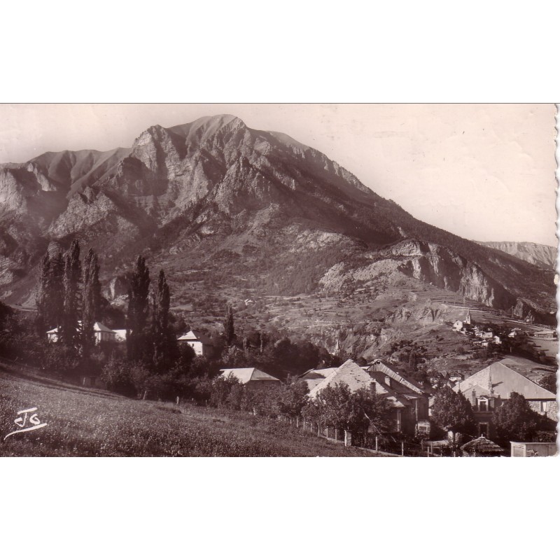 CHATEAUROUX LES ALPES - LA QUESTE.