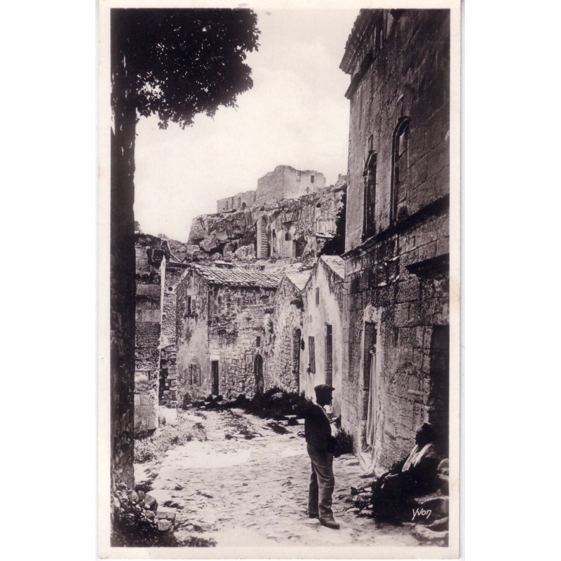 LES BAUX DE PROVENCE - VIEILLE RUE.