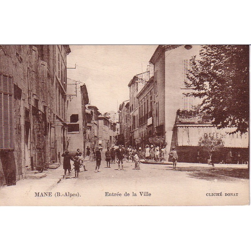 MANE - ENTREE DE LA VILLE - CARTE DATEE DE 1928.