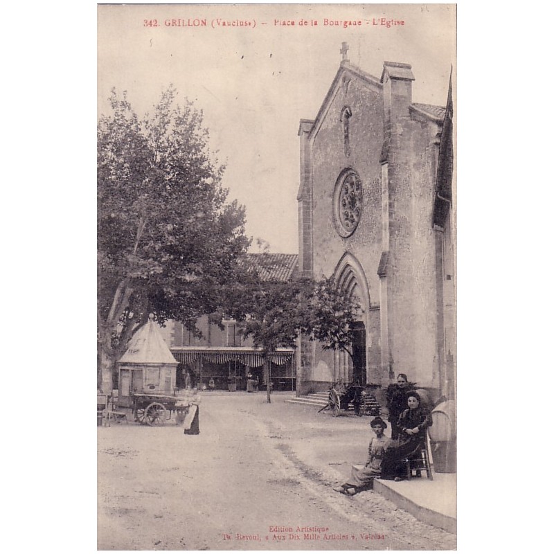 GRILLON - PLACE DE LA BOURGADE 3