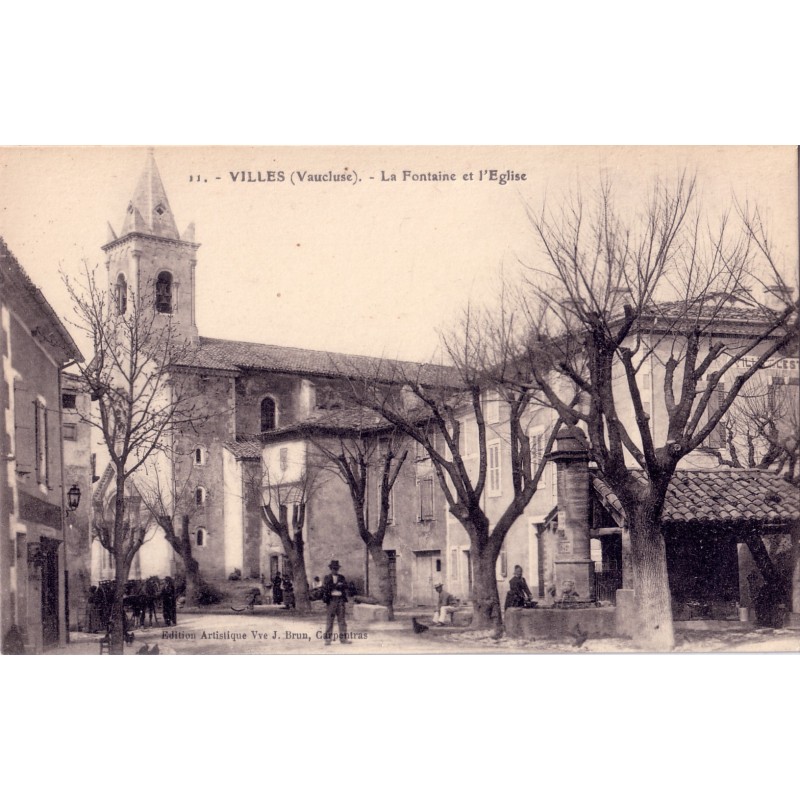 VILLES SUR AUZON - LA FONTAINE ET L'EGLISE.