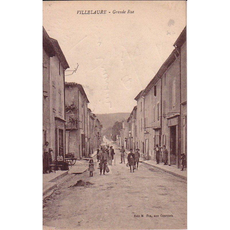 VILLELAURE - GRANDE RUE.