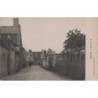 BELLEU - RUE DE L'A - FROISSURE ANGLE GAUCHE HAUT - CARTE DATEE DE 1914.