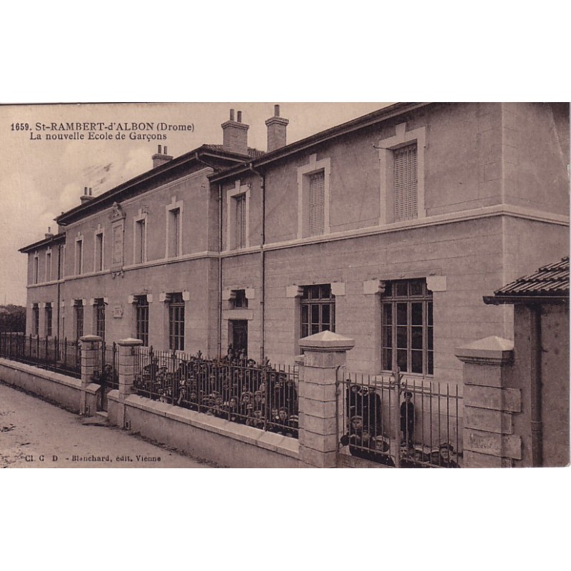 ST RAMBERT D'ALBON - LA LA NOUVELLE ECOLE DE GARCONS - CARTE AVEC TEXTE.