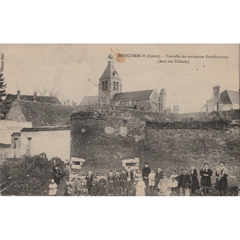 BOISCOMMUN - TOURELLE DES ANCIENNES FORTIFICATIONS - ANIMATION - ENFANTS - PETITE TACHE - CARTE DATEE DE 1908.