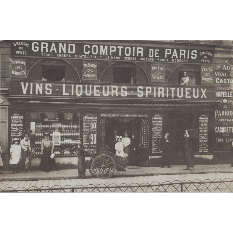 TOURS - GRAND COMPTOIR DE PARIS - VINS, LIQUEURS, SPIRITUEUX -  SUPERBE CARTE PHOTO - MAGASIN - ANIMATION - RARE.