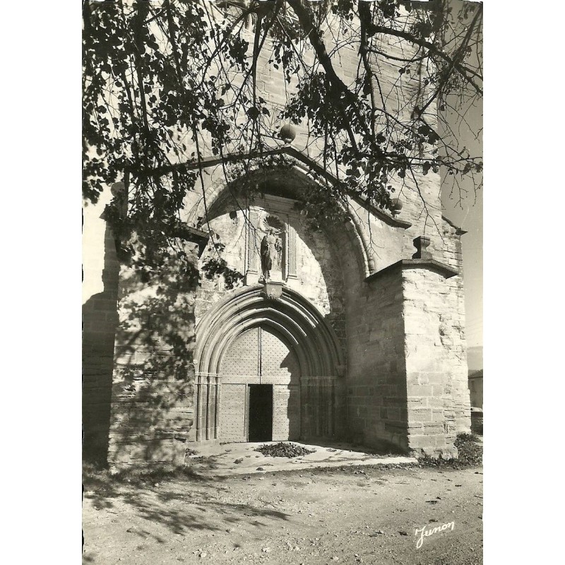 CAROMB - L'ENTREE DE L'EGLISE - CARTE NON CIRCULEE.