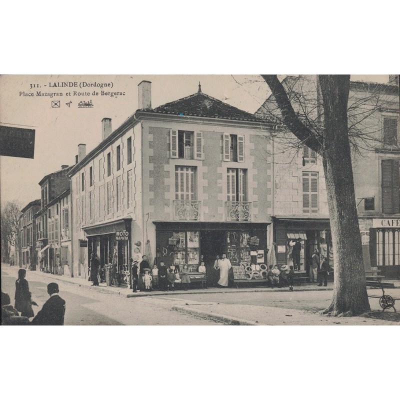 LALINDE - PLACE MAZAGRAN ET ROUTE DE BERGERAC - CARTE AVEC TEXTE.