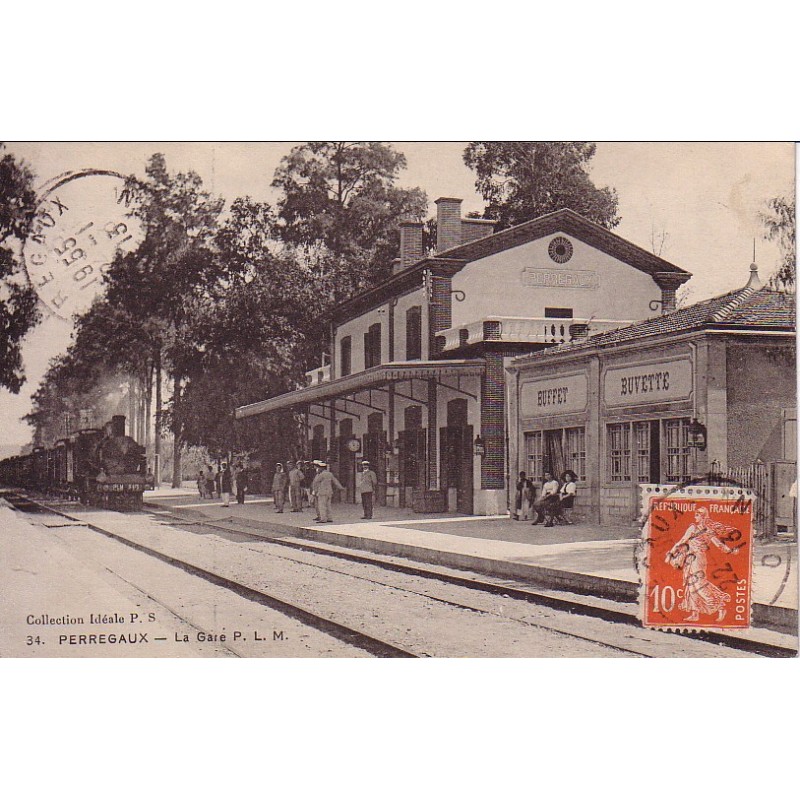 PERREGAUX - LA GARE - ANNIMATION - LOCOMOTIVE - CARTE DATEE DE 1913.