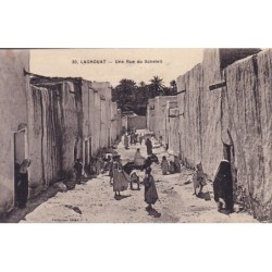 LAGHOUAT - UNE RUE DU...