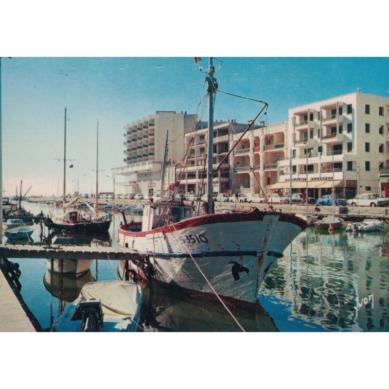 PALAVAS LES FLOTS - LE CANAL ET LE NOUVEAU CASINO - CARTE NON CIRCULEE.