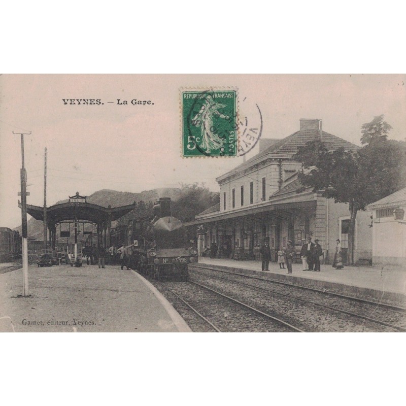 VEYNES - LA GARE - LOCOMOTIVE - ANIMATION - CARTE DATEE DE 1908.