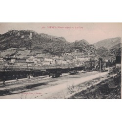 SERRES - LA GARE - WAGONS -...