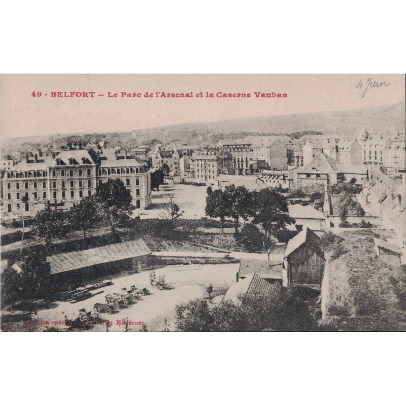 BELFORT - LE PARC DE L'ARSENAL ET LA CASERNE VAUBAN - CARTE DATEE DE 1920.