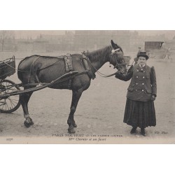 PARIS - LES FEMMES COCHER -...