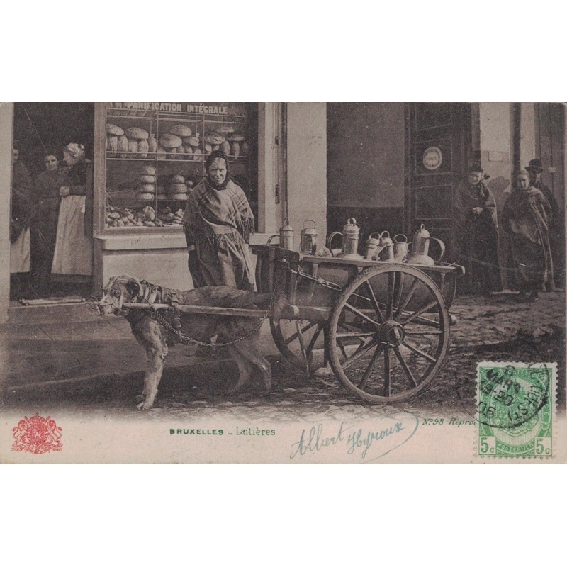 BELGIQUE - BRUXELLES - LAITIERES - ATTELAGE DE CHIEN - CARTE DATEE DE 1905.