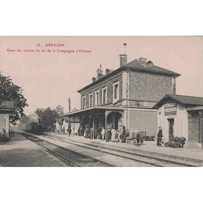 ARPAJON - GARE DU CHEMIN DE FER DE LA COMPAGNIE D'ORLEANS - ANIMATION - LOCOMAOTIVE - CARTE DATEE DE 1915.