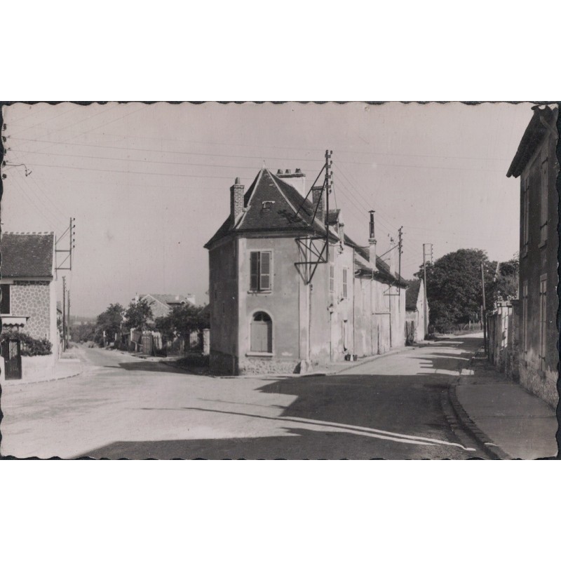 BUSSY SAINT GEORGES - LA POINTE - CARTE POSTALE NON CIRCULEE.