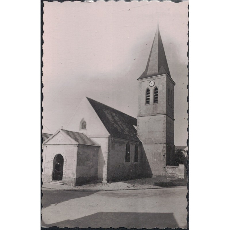 BUSSY SAINT GEORGES - L'EGLISE - CARTE POSTALE NON CIRCULEE.