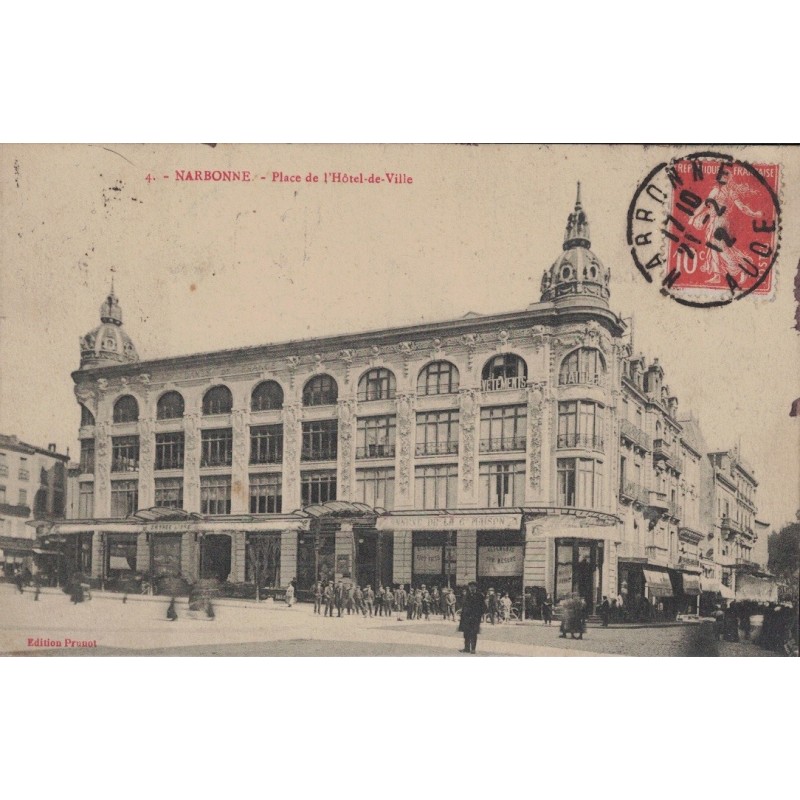 NARBONNE - PLACE DE L'HOTEL DE VILLE - CARTE DATEE DE 1912.