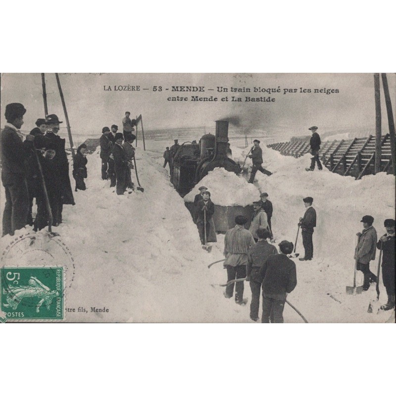 MENDE - UN TRAN BLOQUE PAR LES NEIGES ENTRE MENDE ET LA BASTIDE -  ANIMATION - LOCOMOTIVE - CARTE DATEE DE 1908.