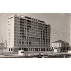 SAINT NAZAIRE - L'ENTREE...