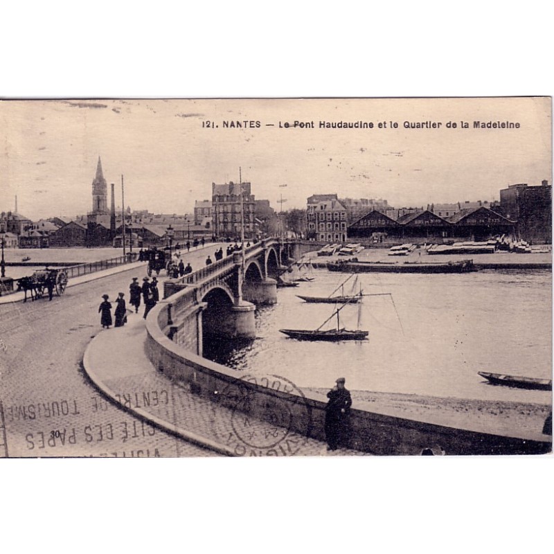 NANTES - LE PONT HAUDAUDINE ET LE QUARTIER DE LA MADELEINE - CARTE DATEE DE 1929.