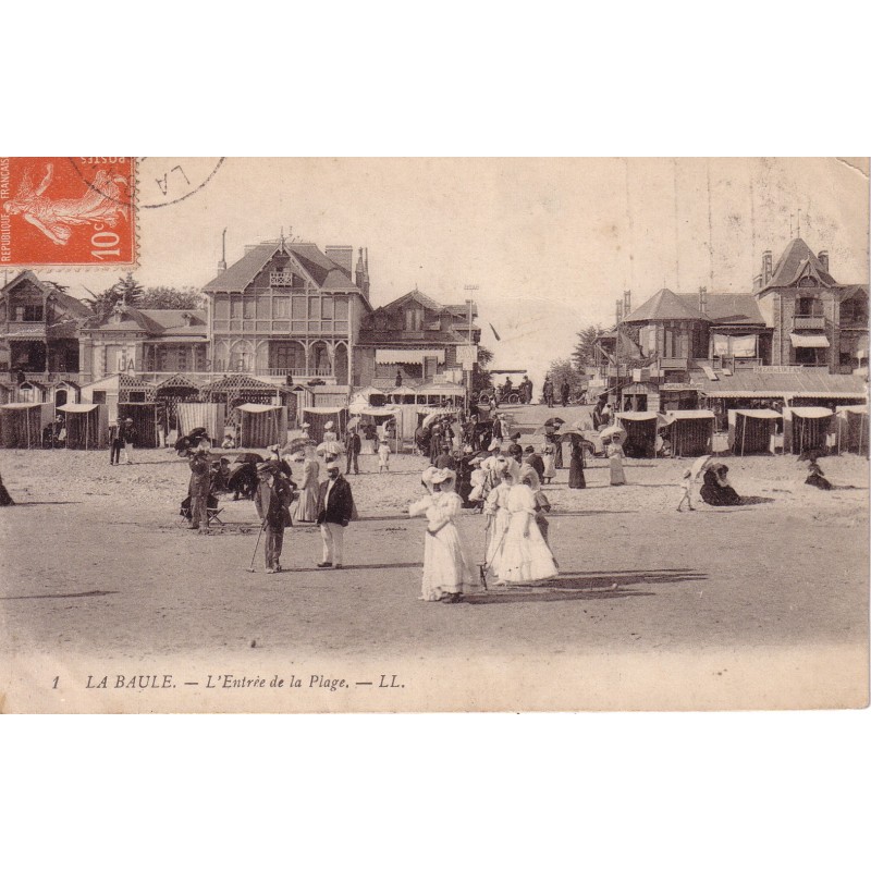 LA BAULE - L'ENTREE DE LA PLAGE - ANIMATION - CARTE DATEE DE 1910.