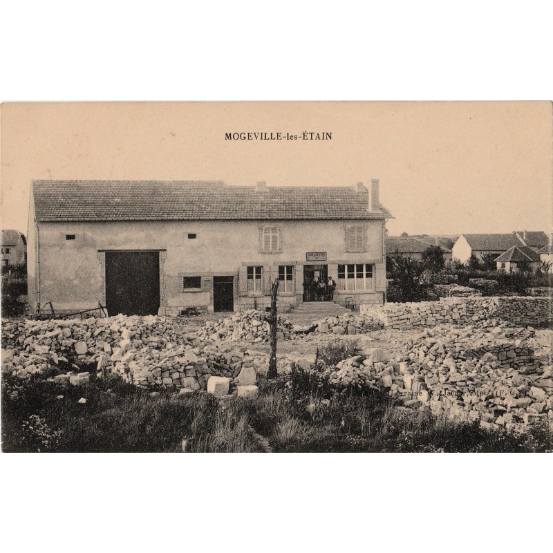 MOGEVILLE LES ETAIN - CAFE DU CENTRE - CARTE DATEE DE 1926.