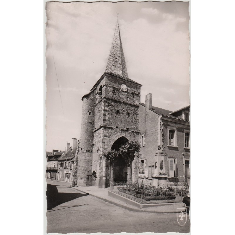 HERISSON - LE VIEUX CLOCHER - CARTE NON CIRCULEE.