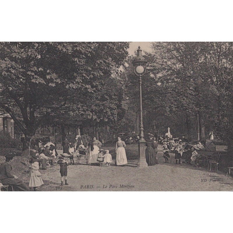 PARIS - LE PARC MONCEAU - BELLE ANIMATION - CARTE DATEE 1907.