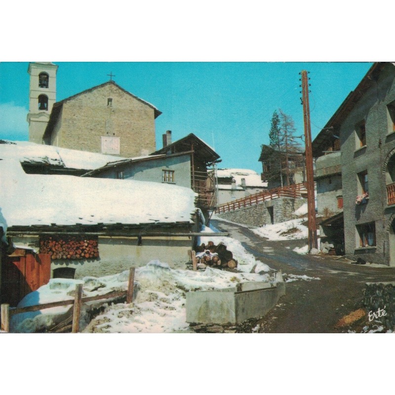 SAINT VERAN - UNE RUE EN HIVER - CARTE DATEE DE 1972.