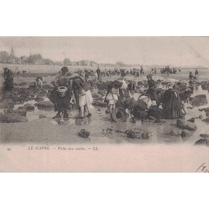 LE HAVRE - PECHE AUX CRABES - CARTE DATEE DE 1902 - PLI D'ANGLE.