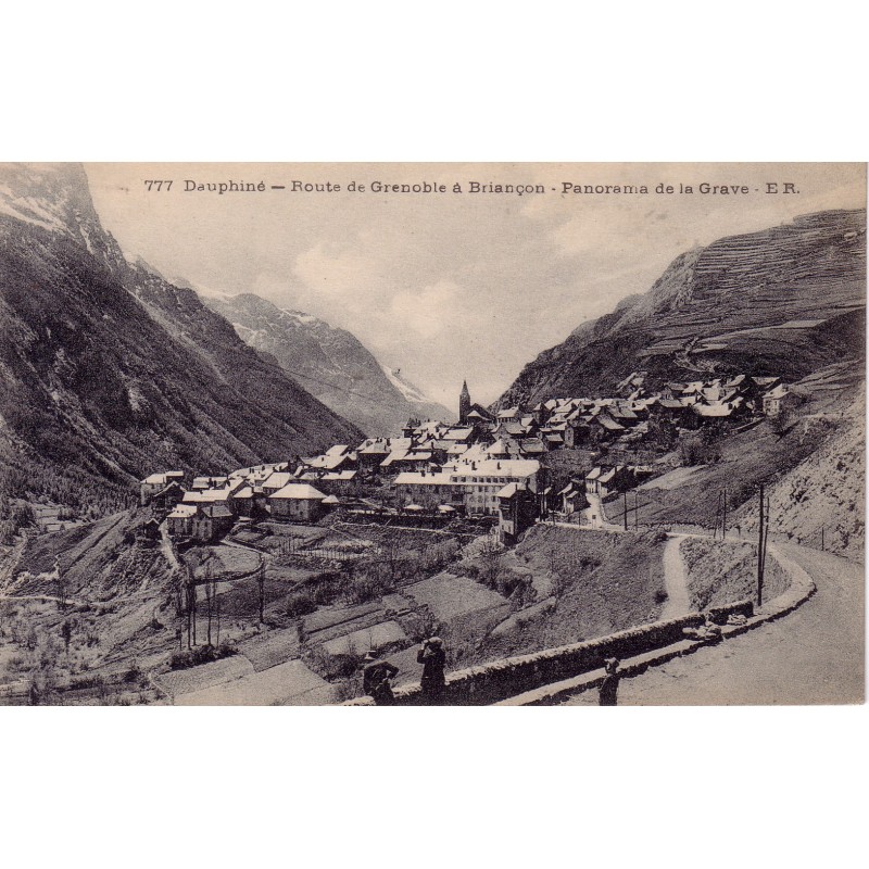 LA GRAVE - PANORAMA DE LA GRAVE - ROUTE DE GRENOBLE A BRIANCON - CARTE NON CIRCULEE.