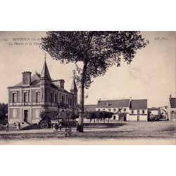 MOUROUX - LA MAIRIE ET LA...