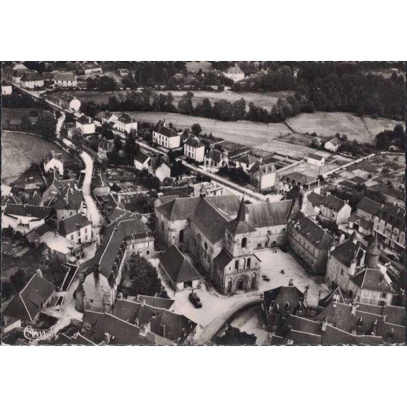 MEYMAC - ANCIENNE EGLISE ABBATIALE - VUE AERIENNE - CARTE DATEE DE 1961.