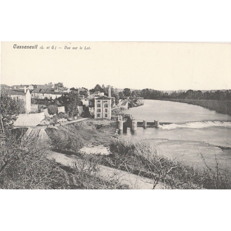 CASSENEUIL - VUE SUR LE LOT - CARTE NON CIRCULEE.