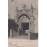 CLAVIERES AYRENS - ENTREE DE LA CHAPELLE BASILIQUE - ANIMATION - CARTE DATEE DE 1902.