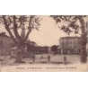 SAINT MAXIMIN LA STE BEAUME - BOULEVARD VICTOR HUGO ET PLACE MALHERBE - CARTE AVEC TEXTE.